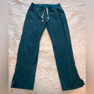 FIGS Women’s Caribbean Blue Kade Cargo Scrub Pants; Size L Tall
